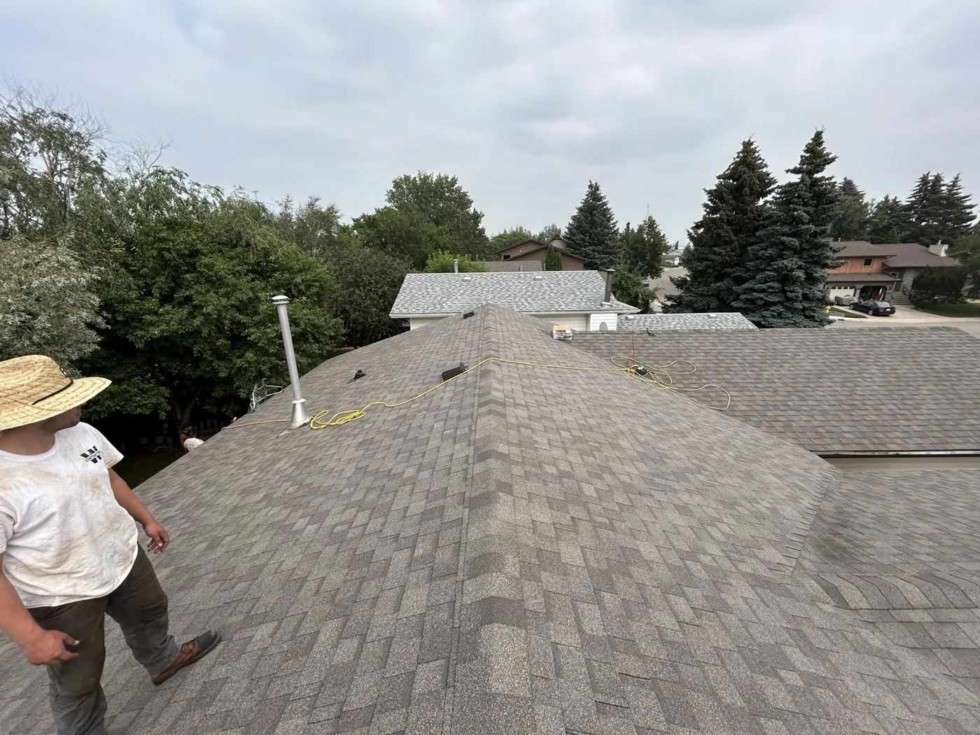 Finished roof by W Contracting Inc.